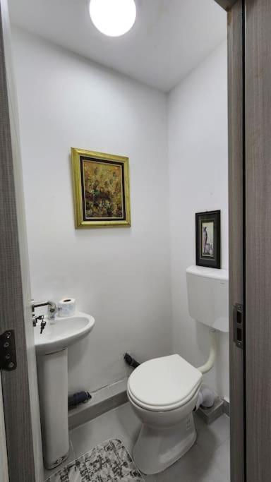 City Center Apt Wfree P Skopje Exterior foto