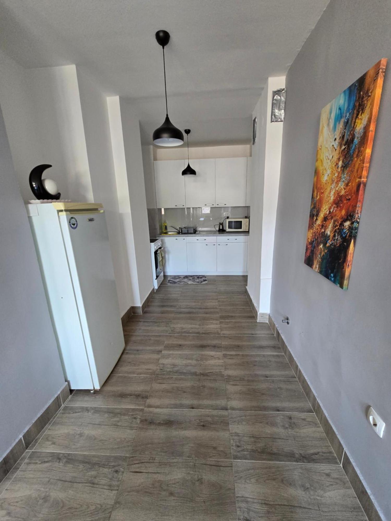 City Center Apt Wfree P Skopje Exterior foto